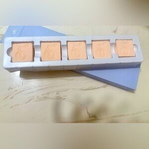 COPY - Unfizzed Bomb Party Rings size 6 in box.